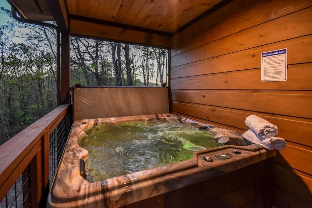 Nordic Mountain Modern Lodge - Family Friendly Luxury Cabin In Walden'S Ridge Sevierville Eksteriør bilde