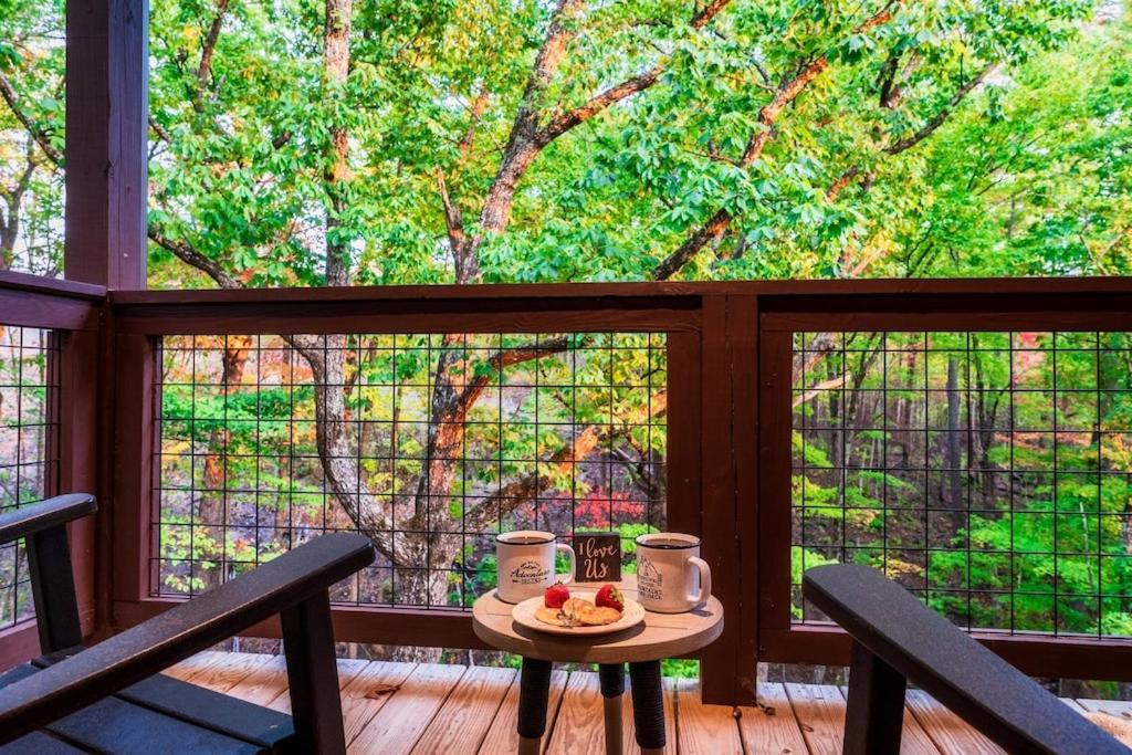 Nordic Mountain Modern Lodge - Family Friendly Luxury Cabin In Walden'S Ridge Sevierville Eksteriør bilde